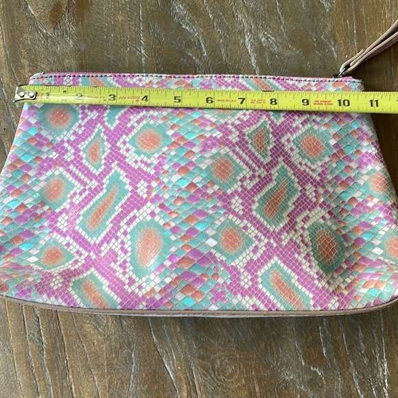 Anthropologie Merritt Snake-Printed Wristlet Pink - Picture 6 of 11